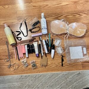 Assorted Beauty and Accessories Set bundle lot earrings lip liner Mac clear out